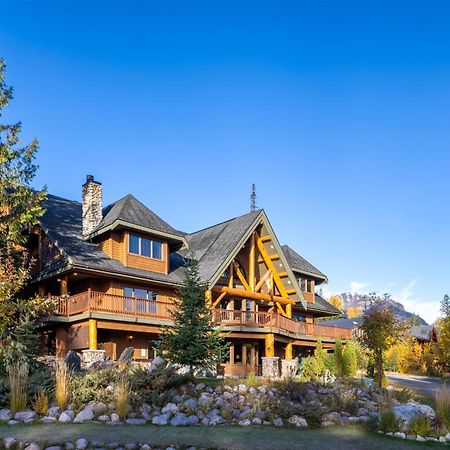 Vagabond Lodge At Kicking Horse Golden Ngoại thất bức ảnh